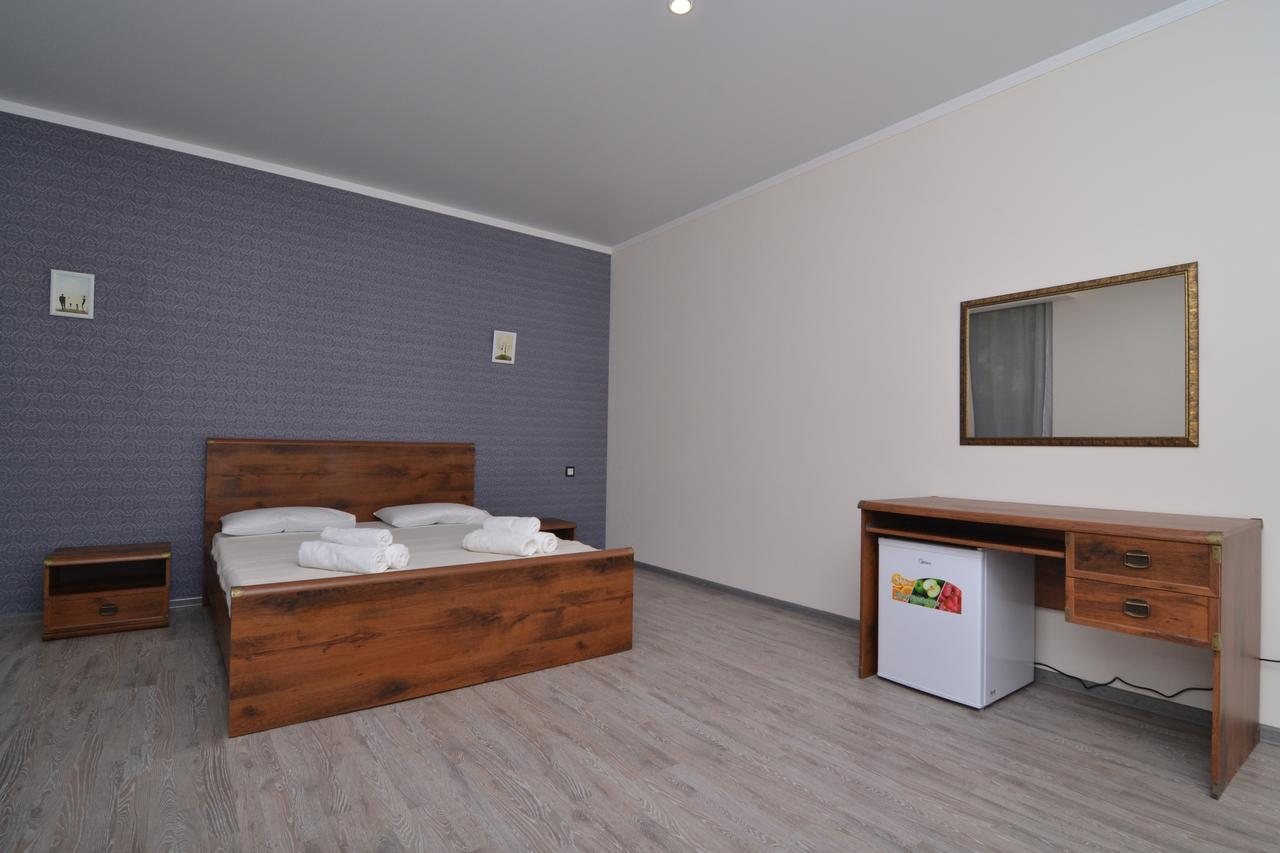 Hotel Apra Pizunda Ngoại thất bức ảnh